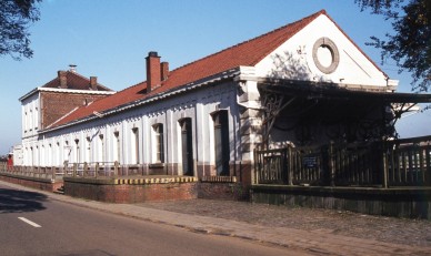 Neerpelt - SNCB K03999-009.jpg